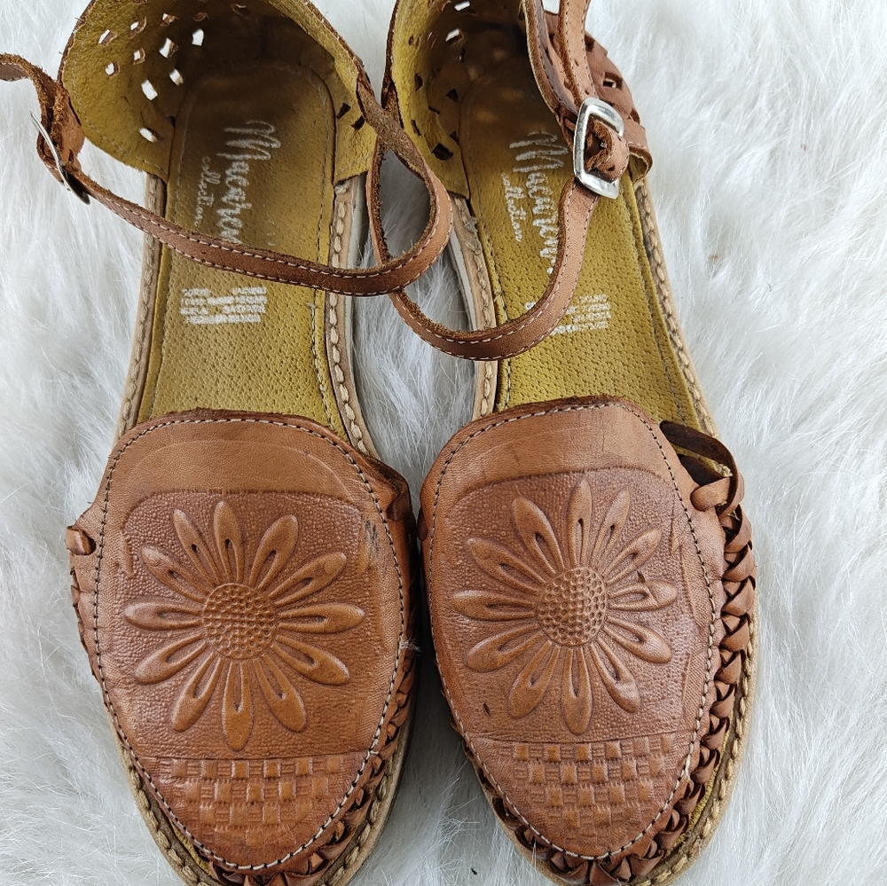Macarena Collection Leather Huarache Floral Closed Toe/Back Mary Jane Sa…
